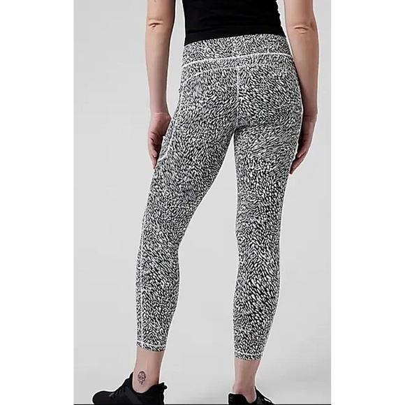Athleta Ultimate Stash Textured 7/8 Tight Women's Size XL Tailwind Black White - Picture 4 of 10